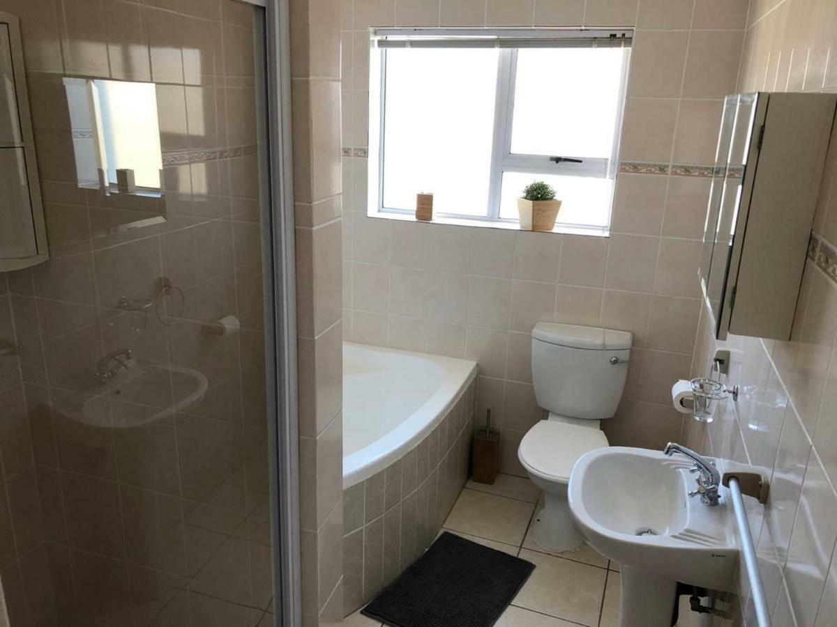 'On Point' Beach House - Jeffreys Bay Esterno foto
