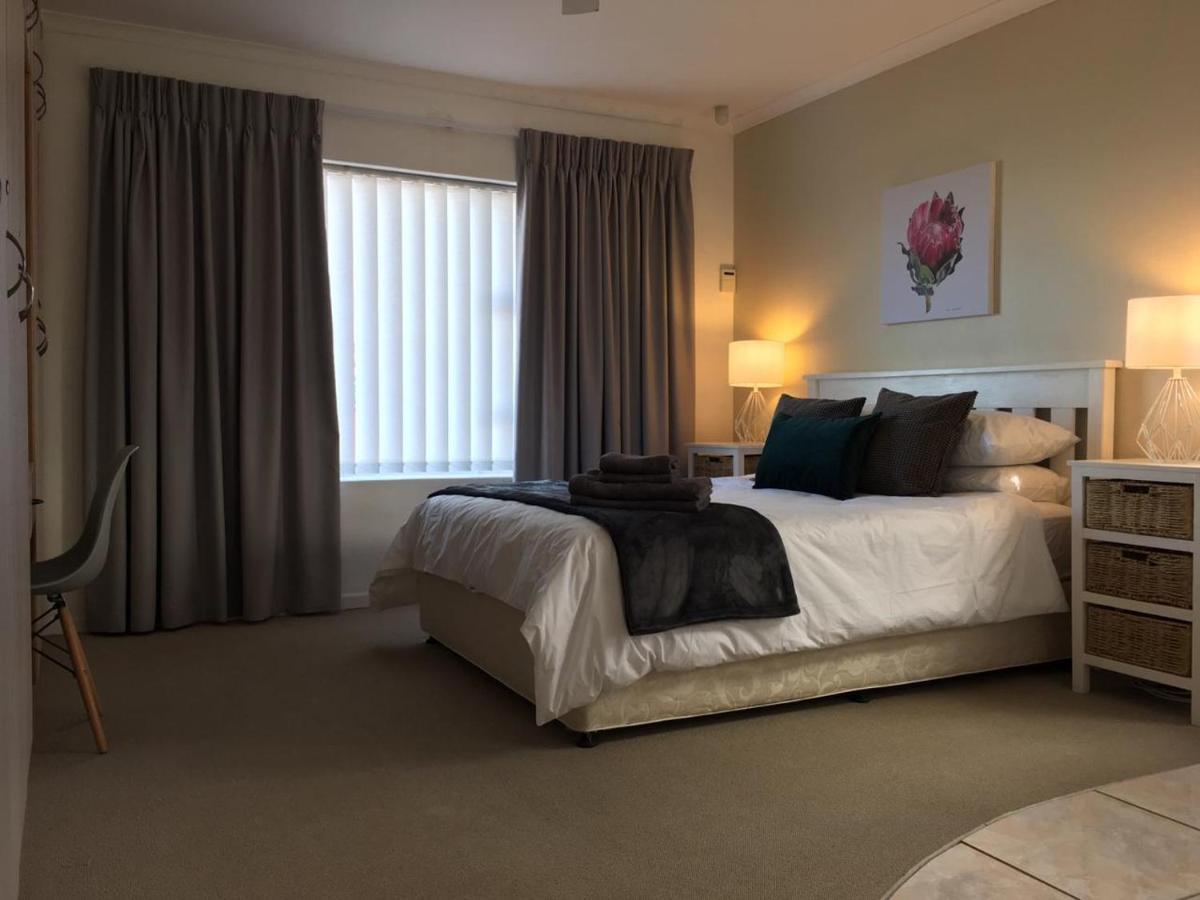'On Point' Beach House - Jeffreys Bay Esterno foto